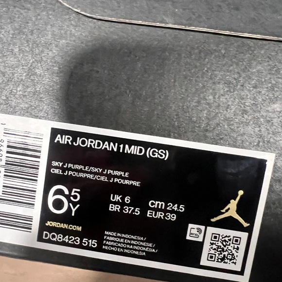AIR JORDAN 1 MID (GS) - Picture 7 of 11